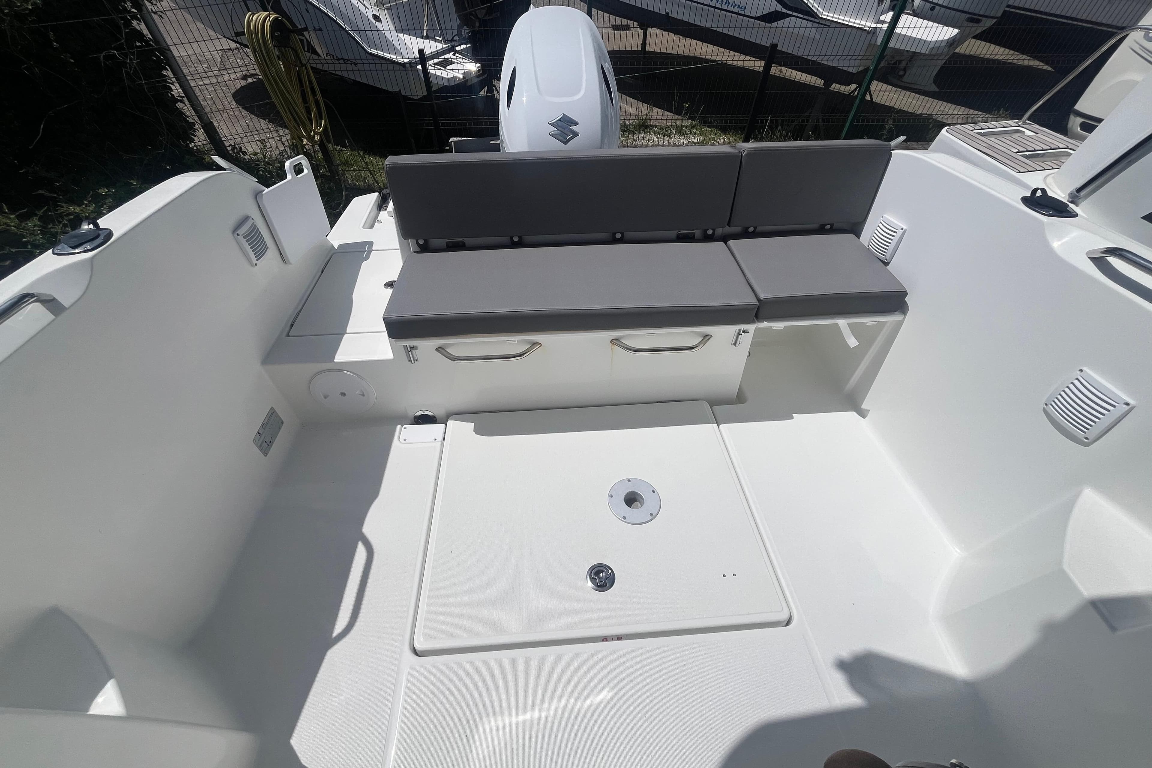 Beneteau Antares 6
