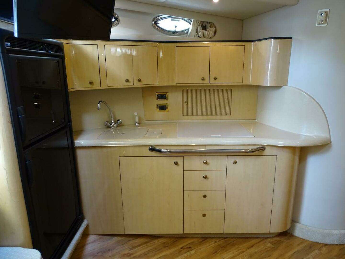 2001 Sea Ray 410 Sundancer - Image 12