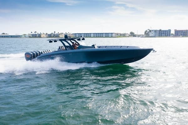 2019 Midnight Express 43 Open