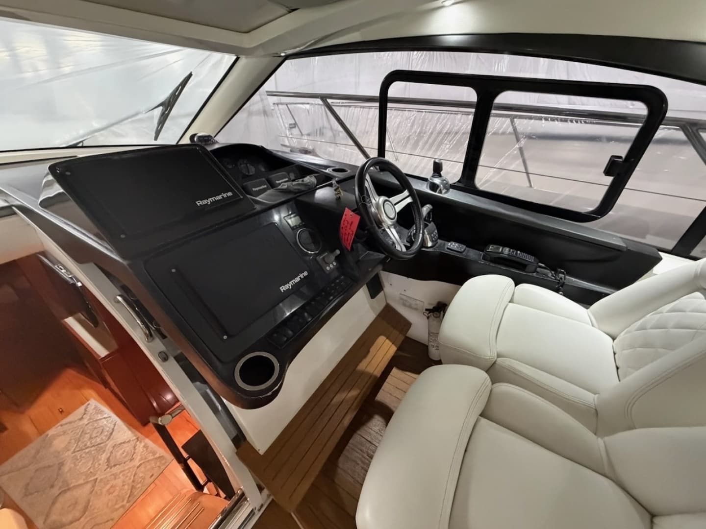 2013 Princess V39 - Image 5