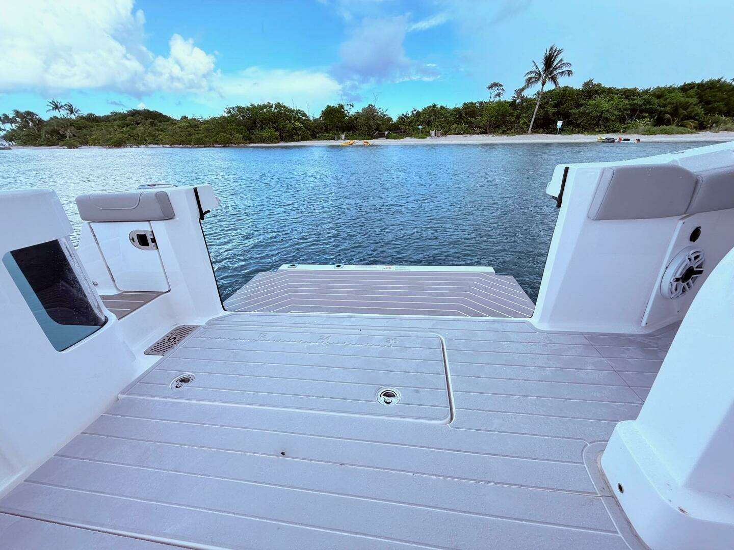 2006 Carver 43 Motor Yacht - Image 134
