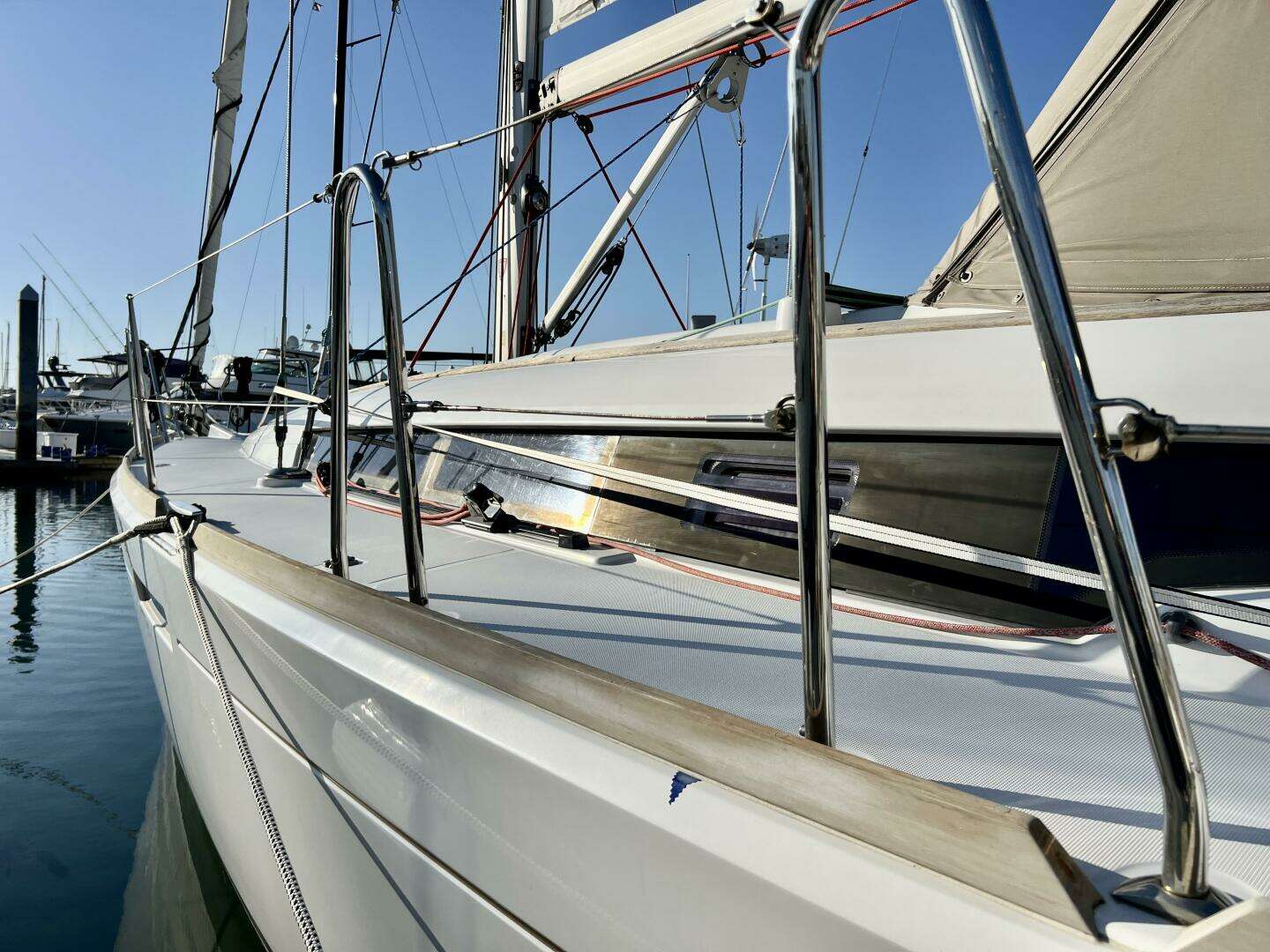 2013 Jeanneau 379 - Image 20