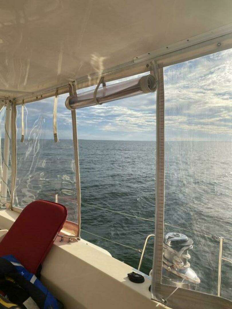 2005 Island Packet 485 - Image 14