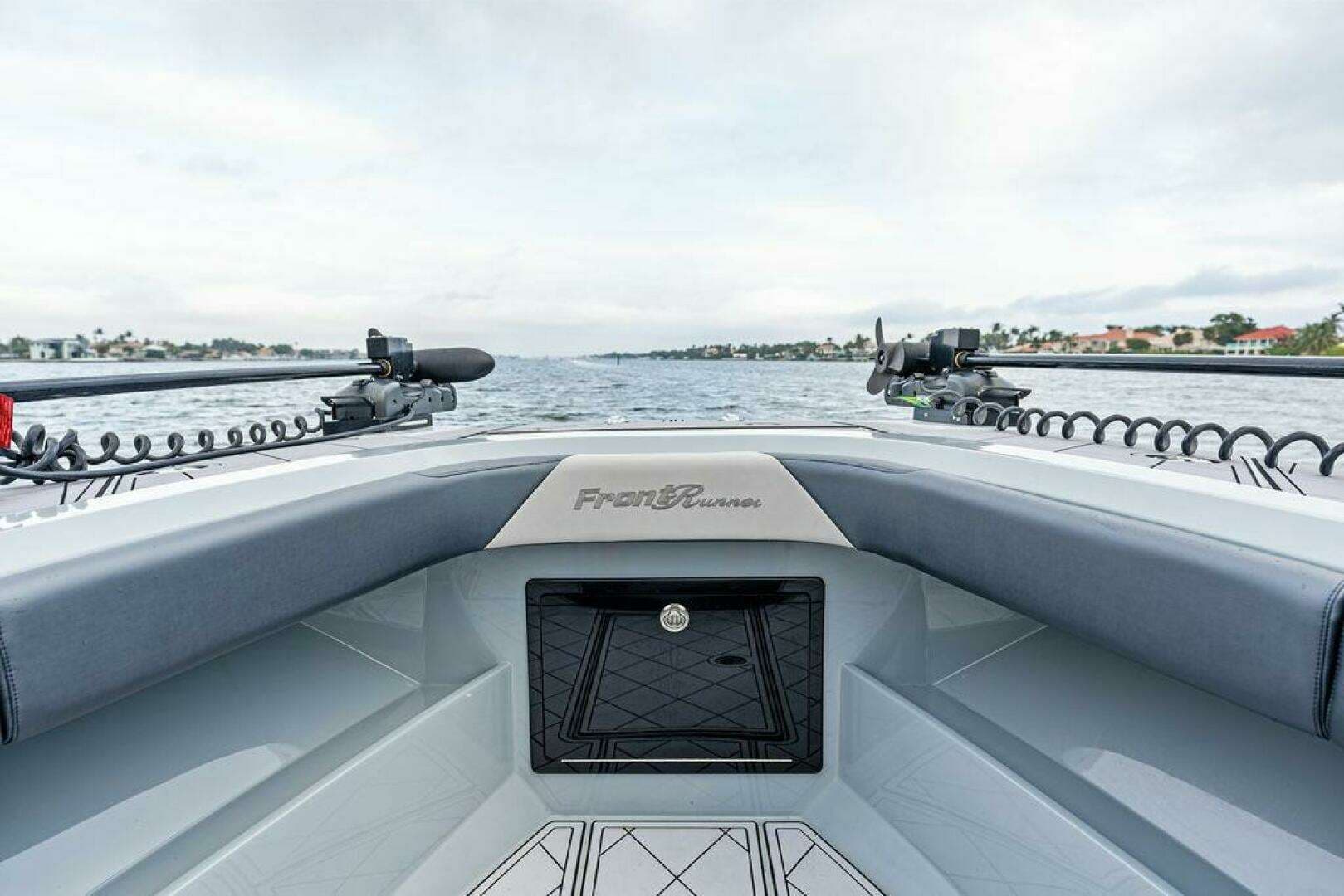 2020 Front Runner 39 CC - Image 23