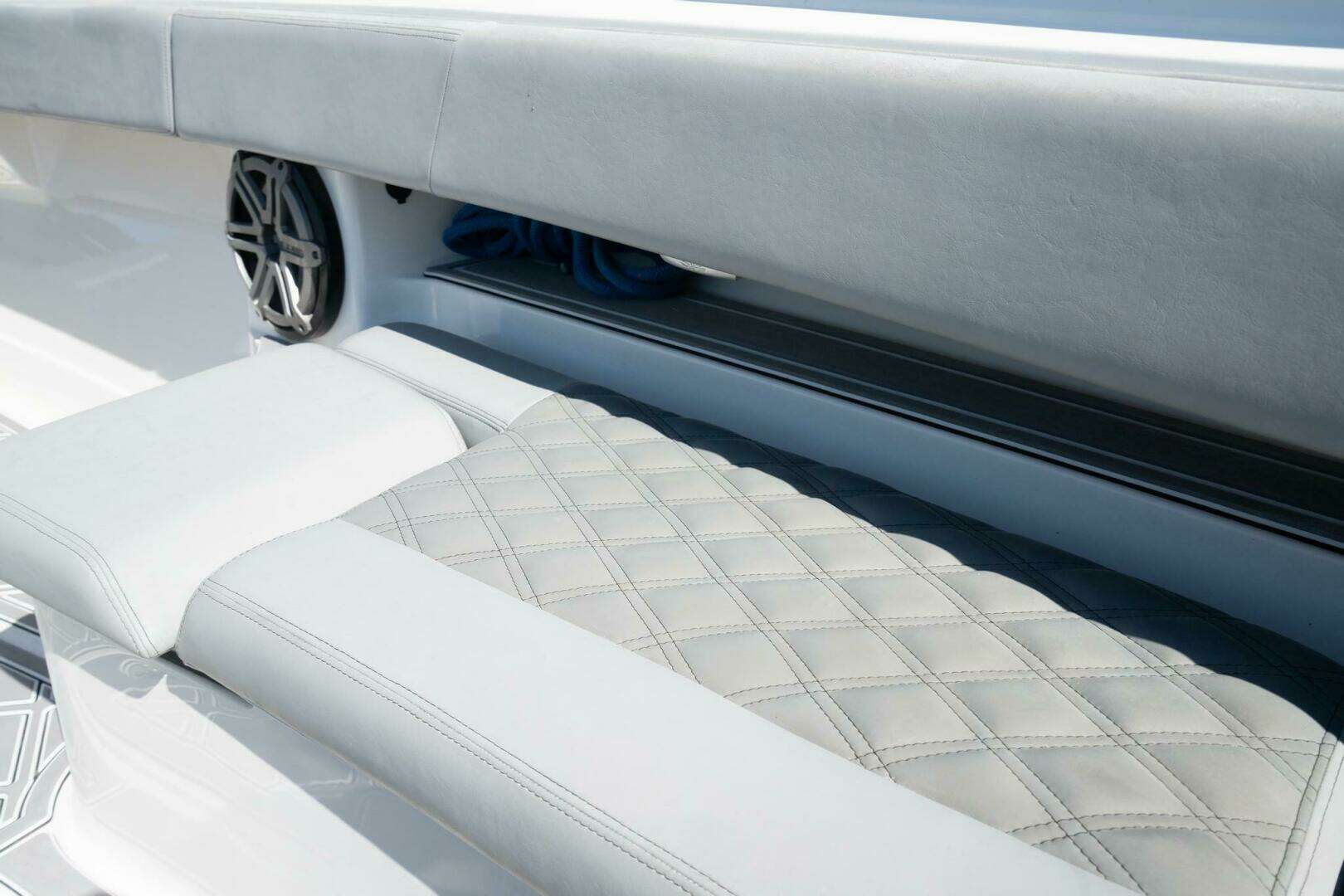 2020 BlackWater 43 Sportfish - Image 33