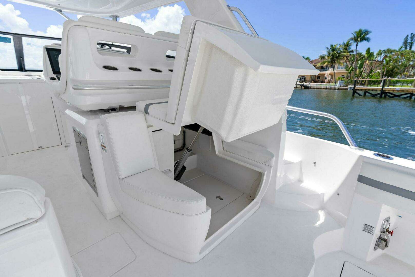 2022 Intrepid 438 Evolution - Image 32
