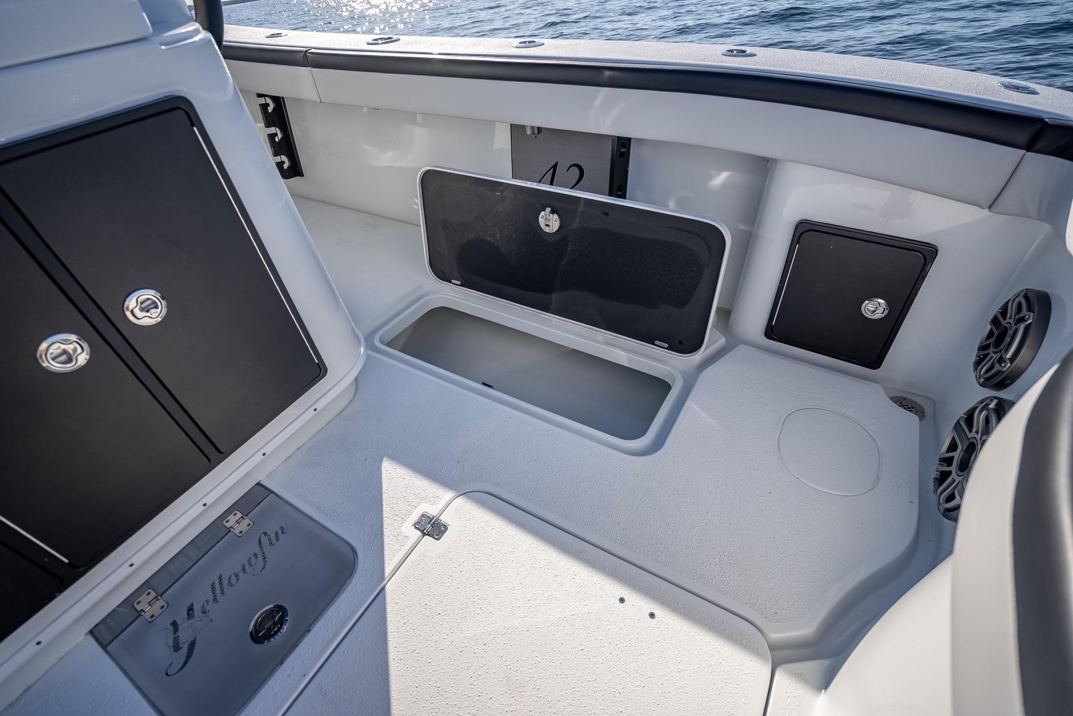 2024 Yellowfin 42 Offshore - 70