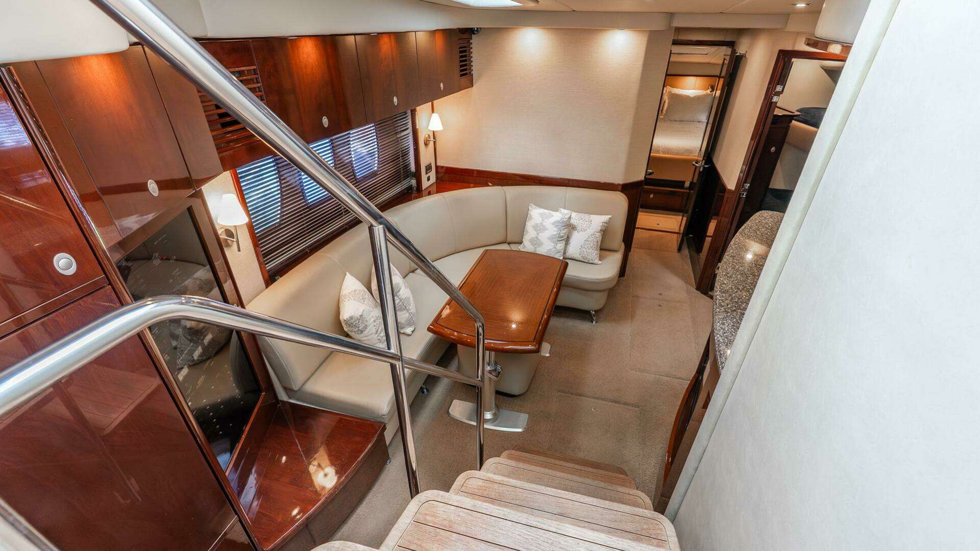 2008 Sea Ray Sundancer 60 - Image 9