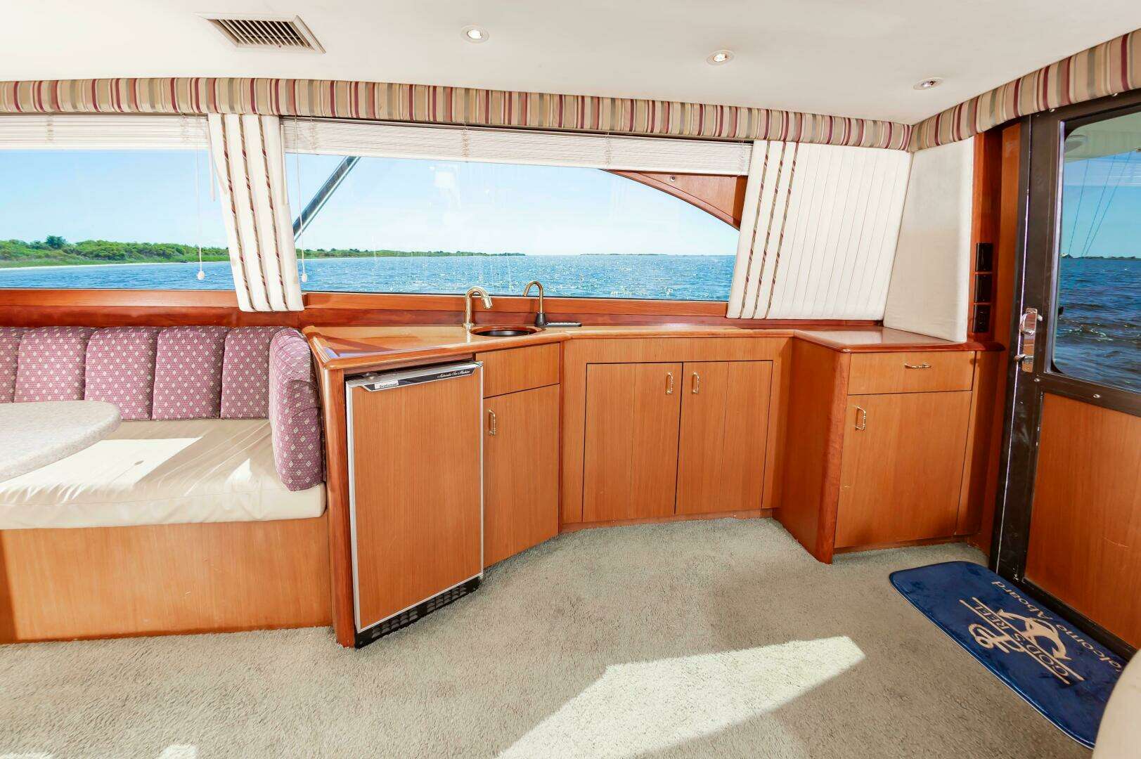 2000 Ocean 48 Supersport - Image 26