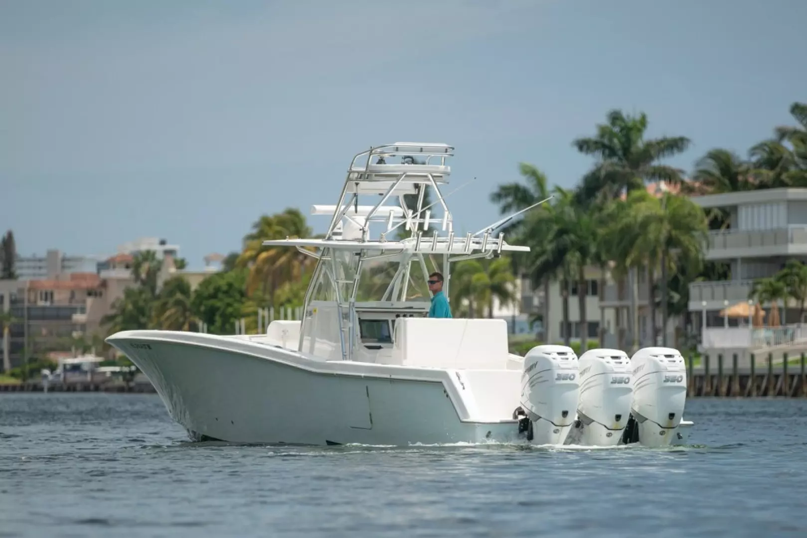 2011 Invincible 42CC - Image 47