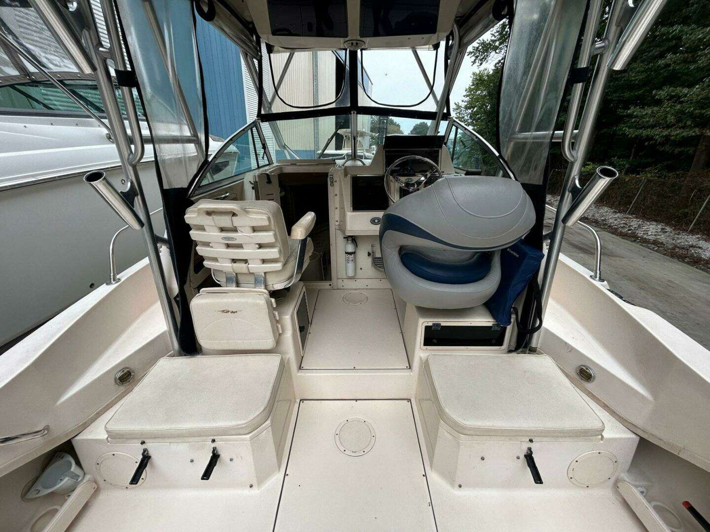 2004 Grady-White Gulfstream 232 - Image 15
