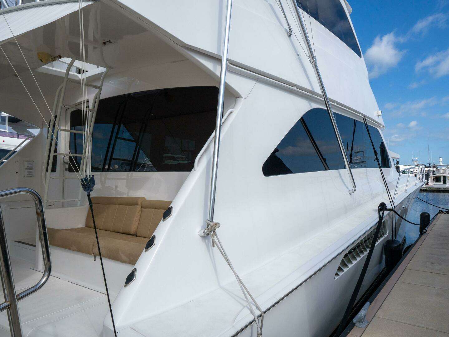 2005 Viking 74 Enclosed Bridge - Image 5