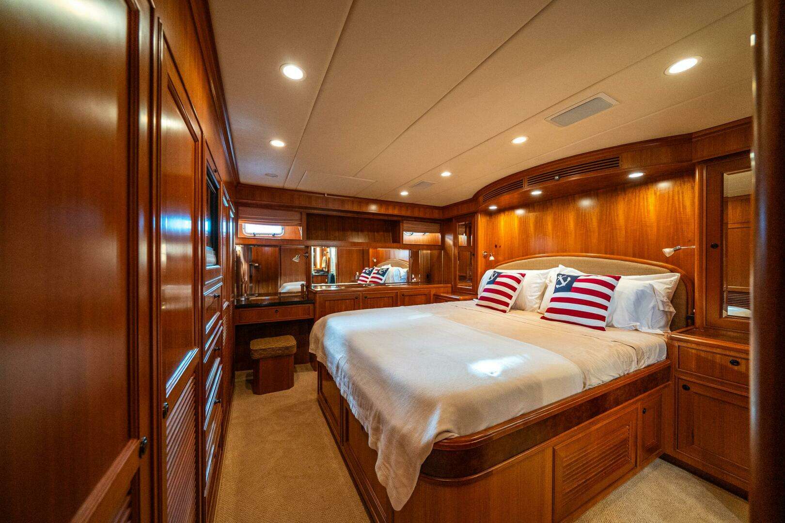 2006 Offshore Yachts 72 Pilothouse - Image 39