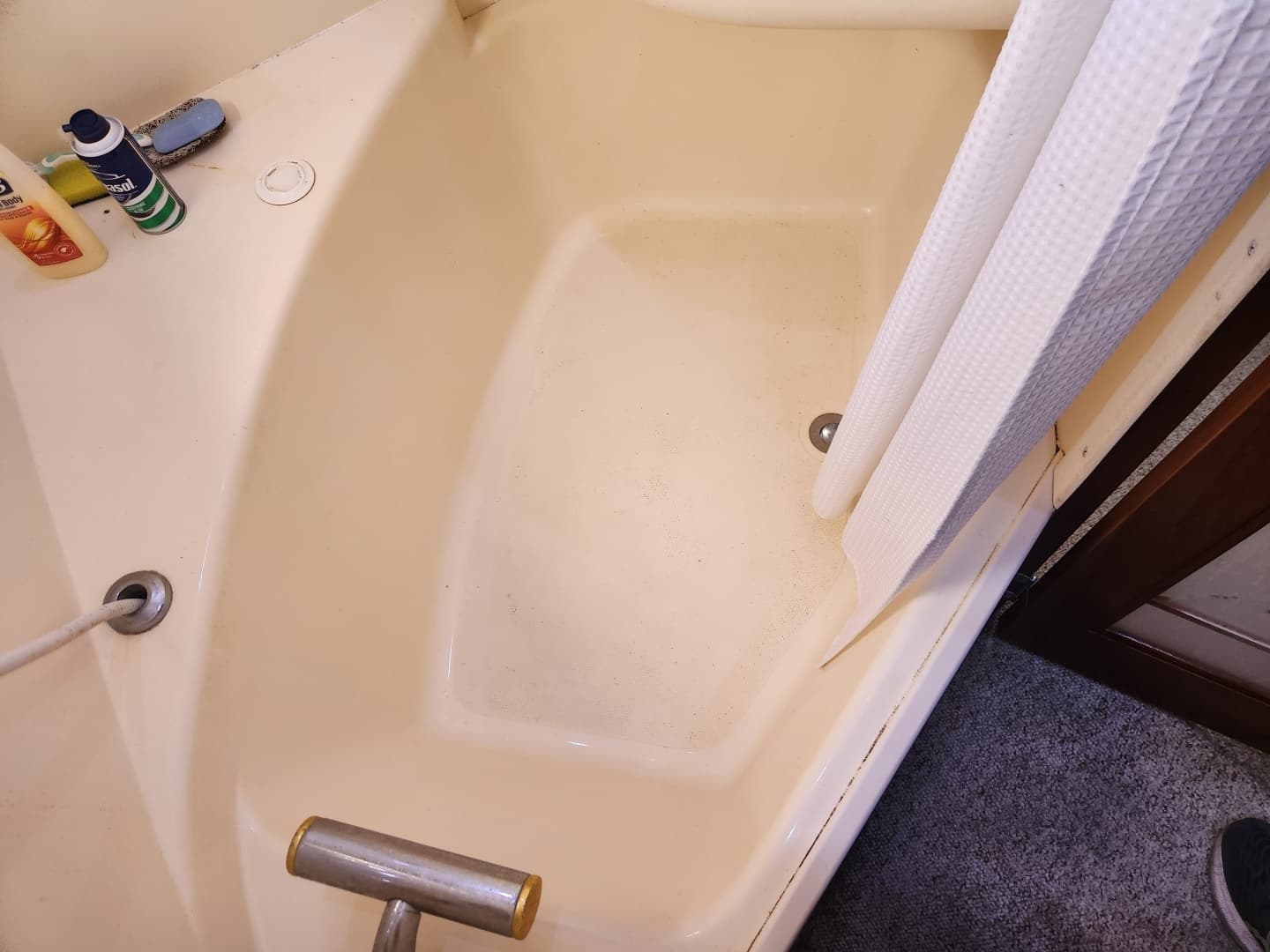 1998 Carver Voyager Pilothouse - Image 37