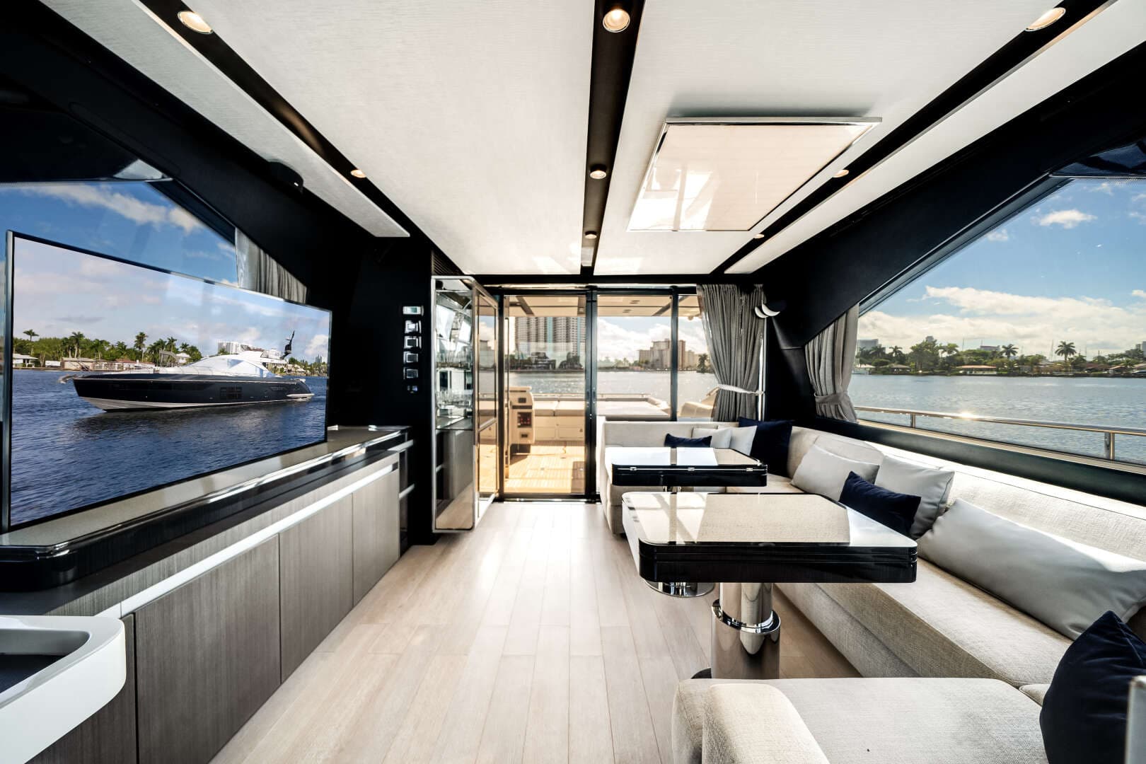 2022 Azimut S7 - Image 44