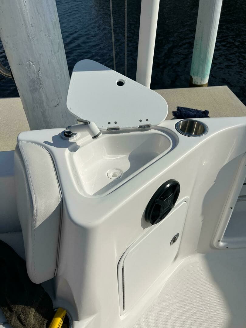 2017 Hurricane CC 231 - Image 7