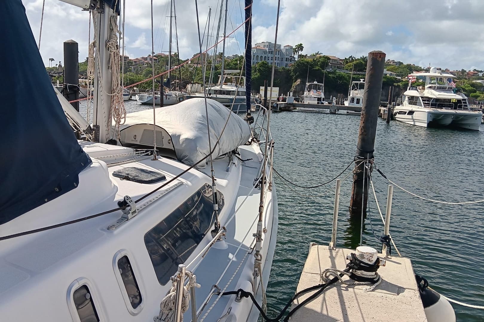 1998 Hunter Passage 450 - Image 3