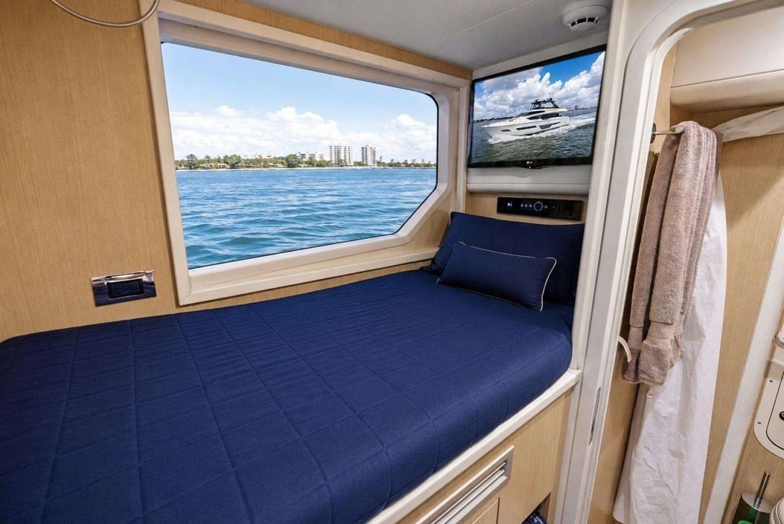 2022 Ferretti Yachts 780 - Image 60