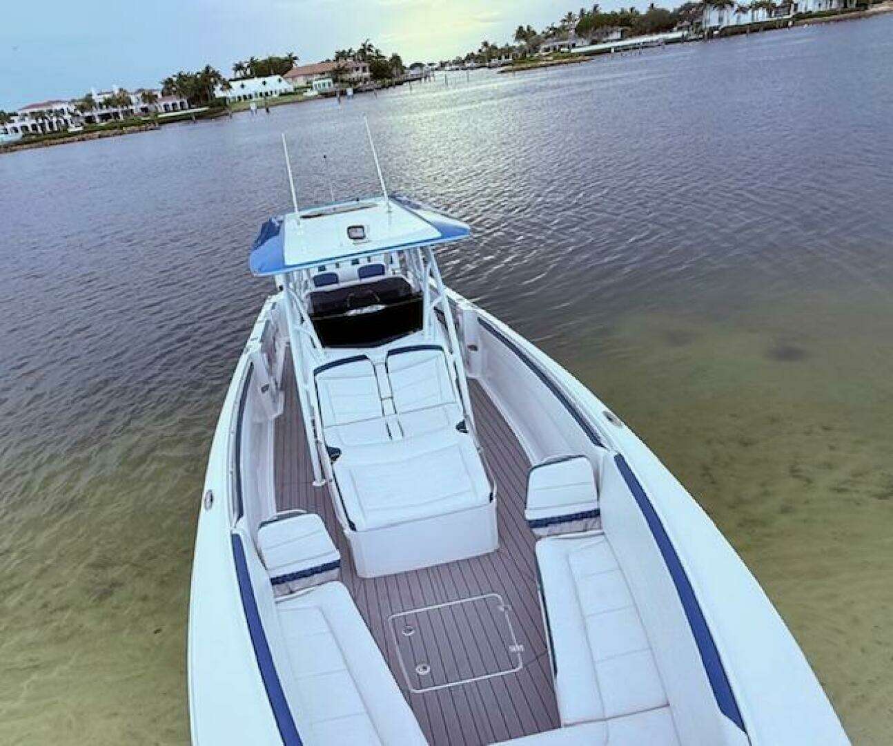 2022 Nor-Tech 390 Sport Center Console - Image 24