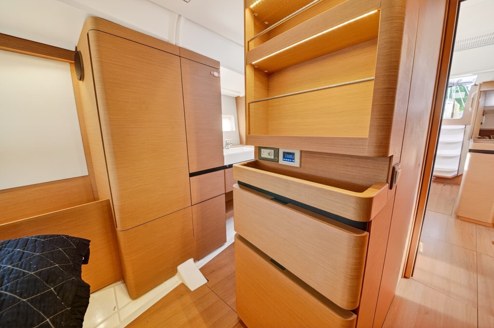 2019 Jeanneau Sun Odyssey 490 - Image 56