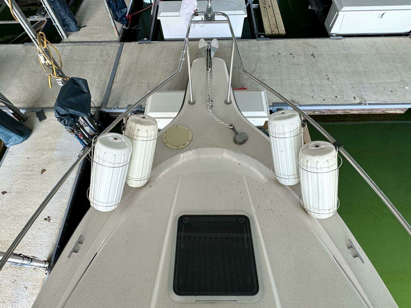 1994 Chaparral Signature 27 Cabin Cruiser - Image 29