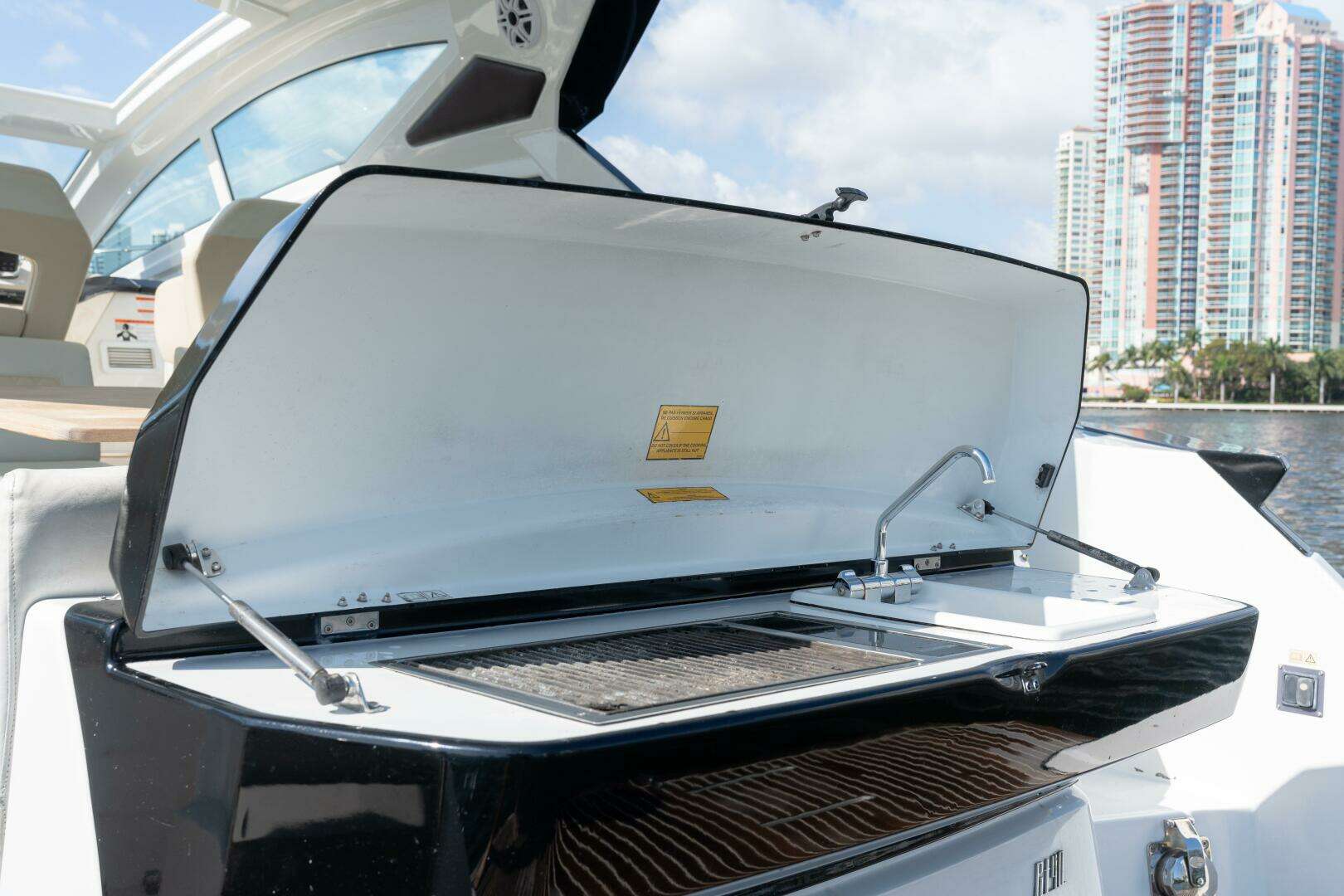 2017 Beneteau Gran Turismo 40 - Image 21