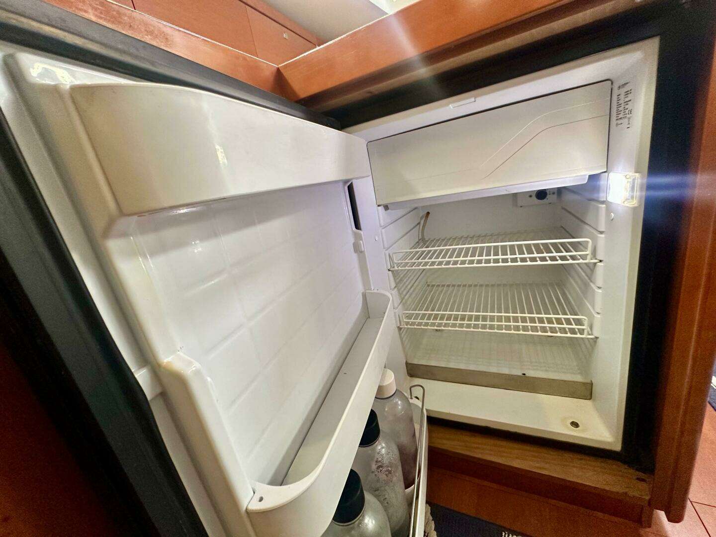 2015 Beneteau Oceanis 45 - Image 60