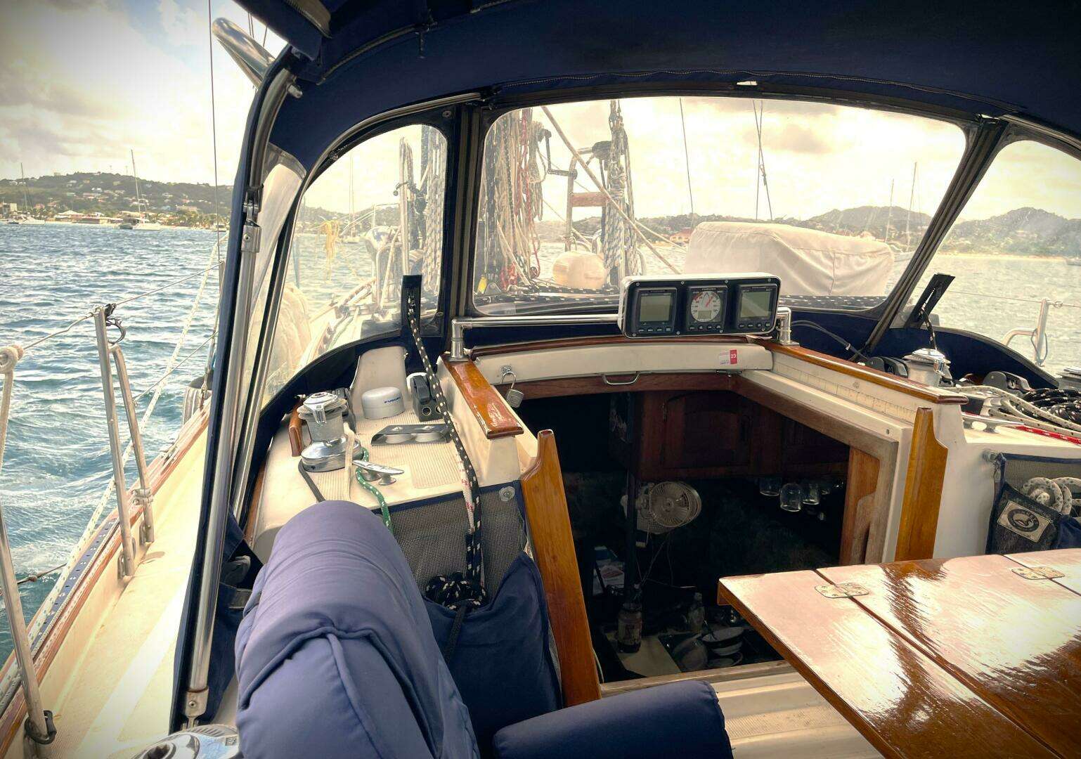 1995 Pacific Seacraft 37 - Image 13