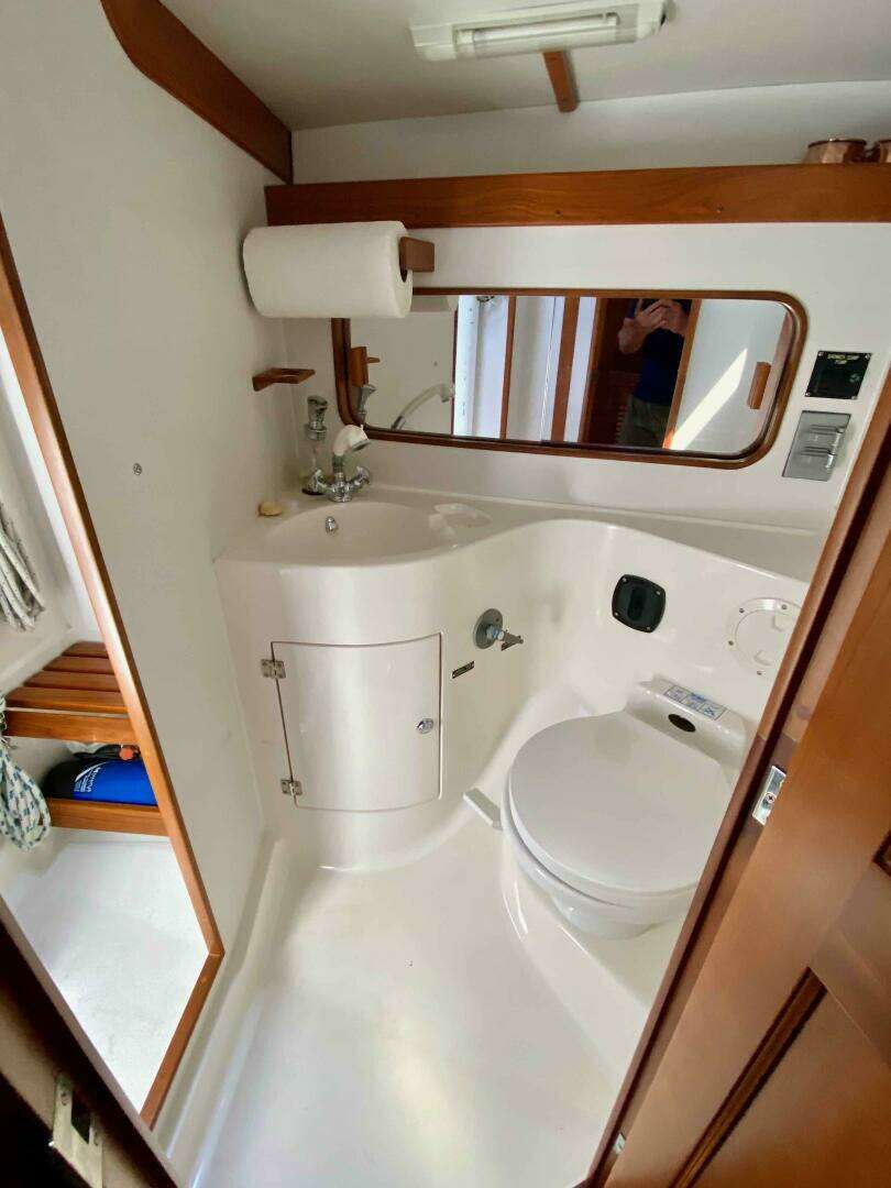 2001 J Boats J 46 - Image 14