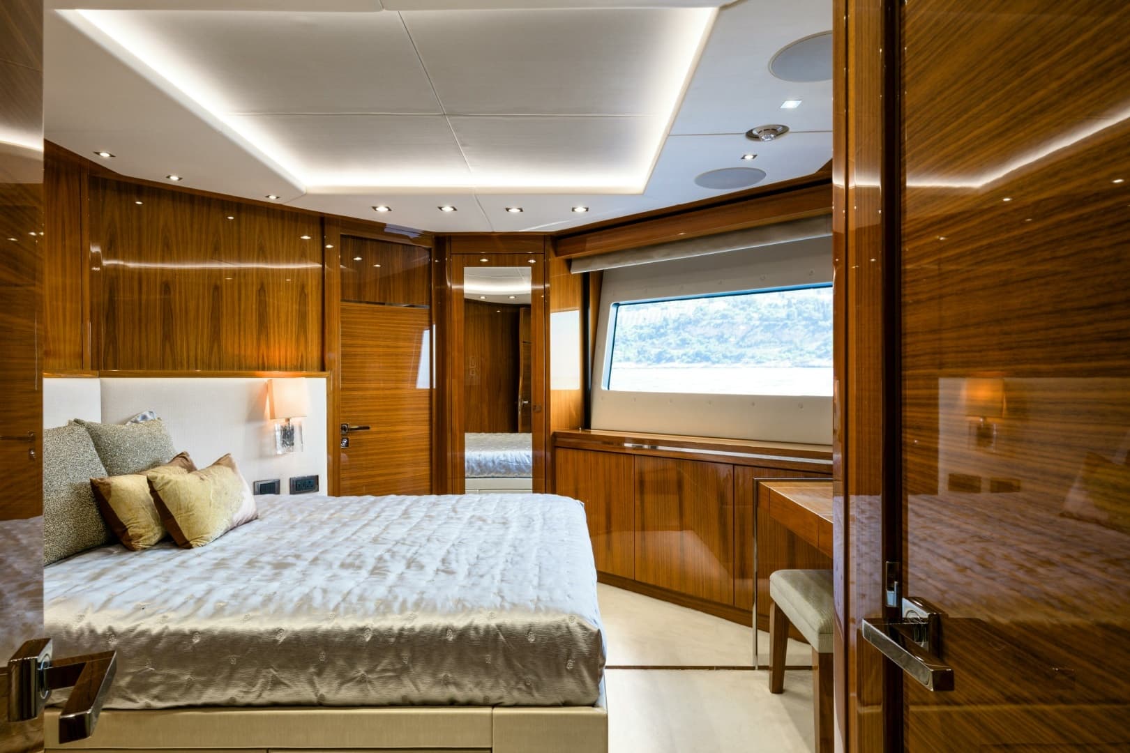 2018 Sunseeker Sunseeker 116 Yacht - Image 33