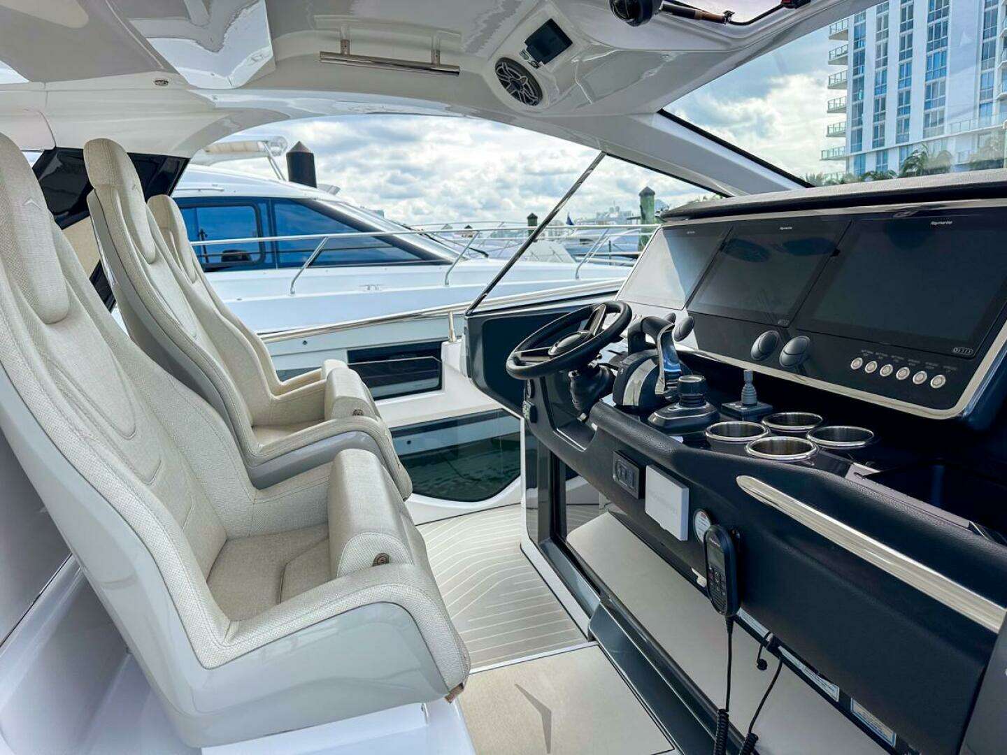 2023 Azimut Verve 47 - Image 43