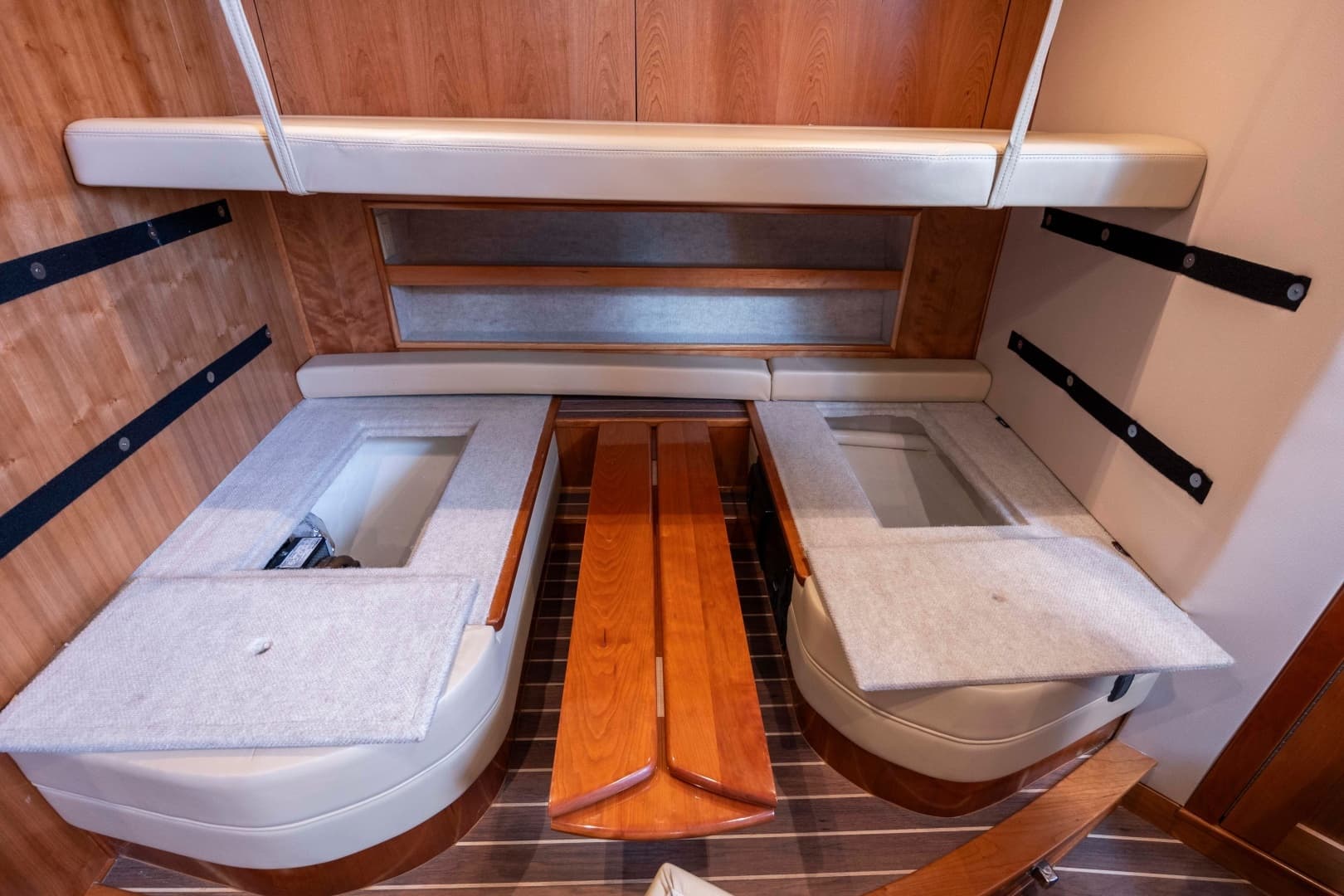 2019 Albemarle 410 Express Fisherman - Image 96