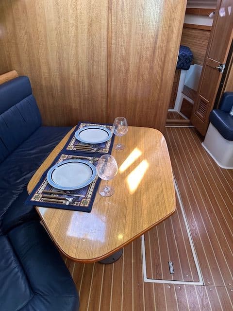 2008 Catalina 350 MkII - 42