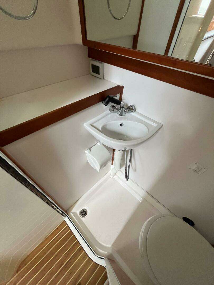 2013 Sabre 48 Salon Express - Image 45