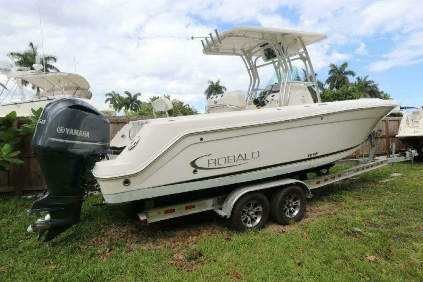 2017 Robalo R260 Center Console - Image 9