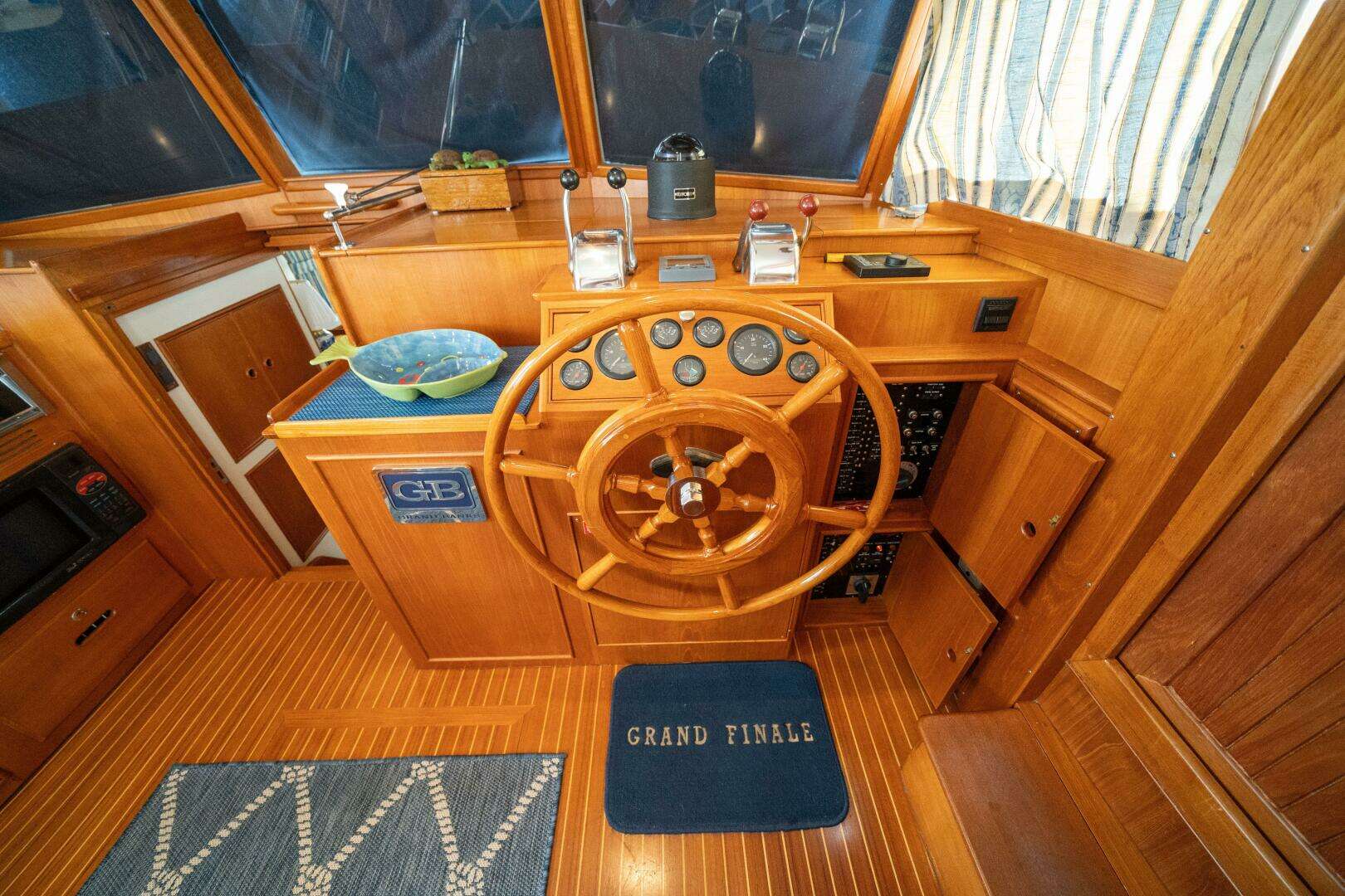 2001 Grand Banks 42 Classic - Image 56
