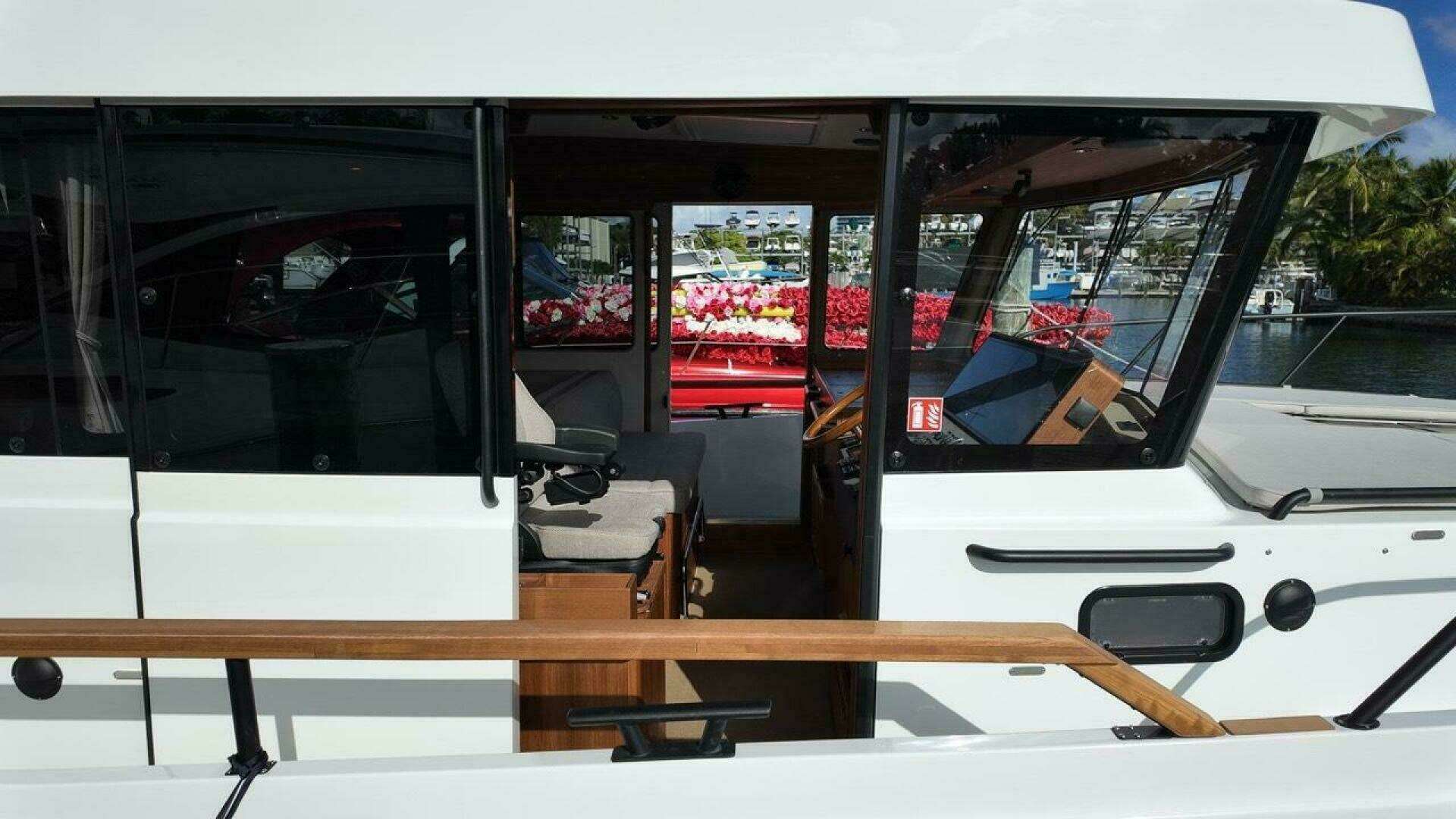 2027 Targa 41 - Image 47