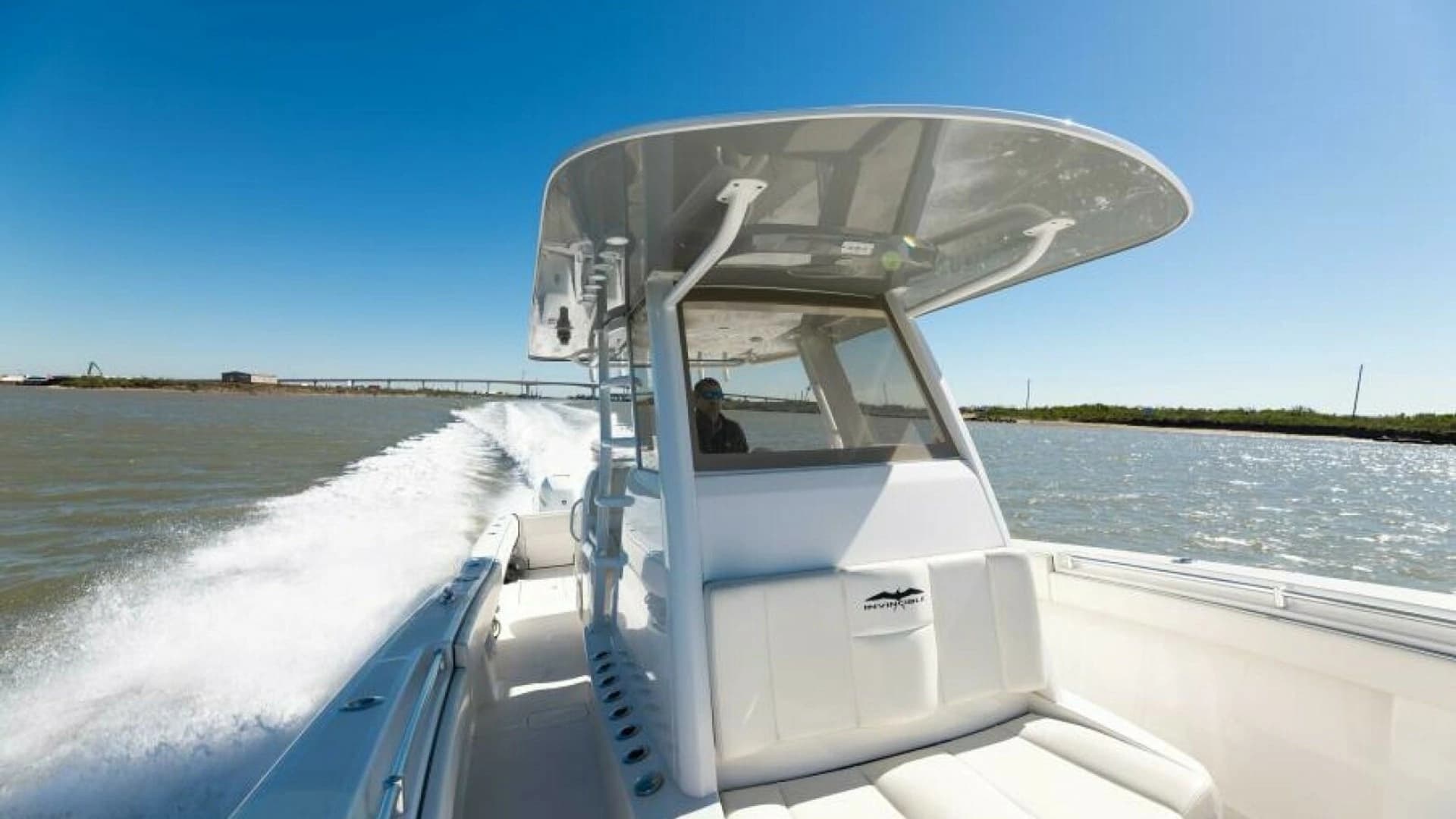 2019 Invincible 39 Open - Image 23