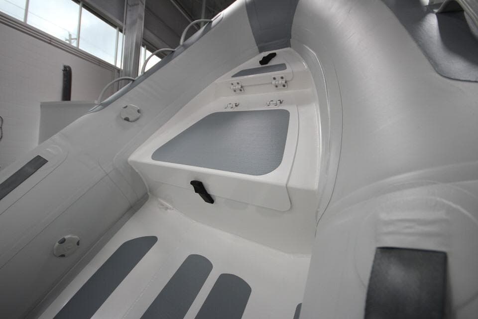 2023 Zodiac Cadet 330 DL RIB ALU PVC boat interior, close-up view.