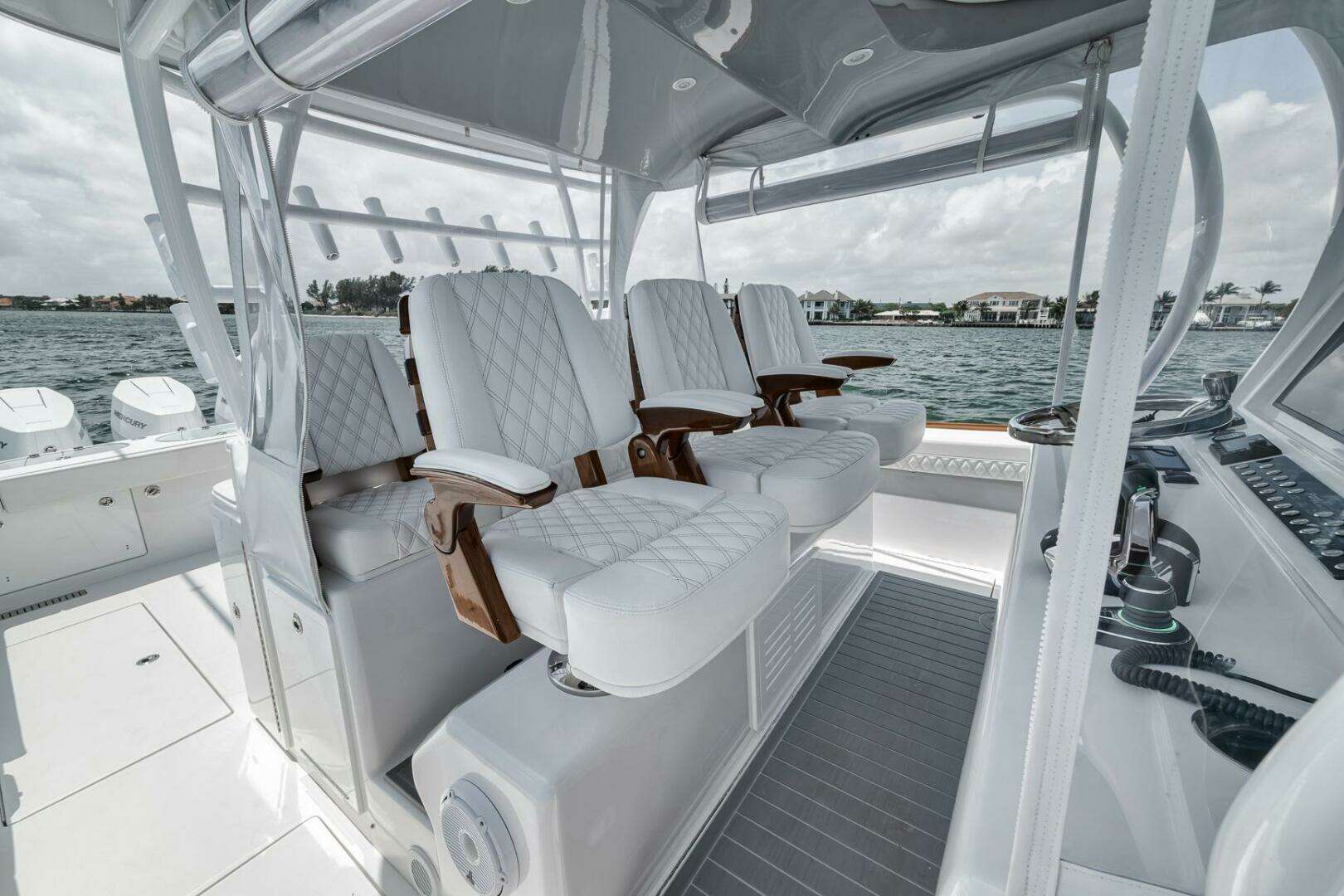 2024 Front Runner 47 CC - Image 27