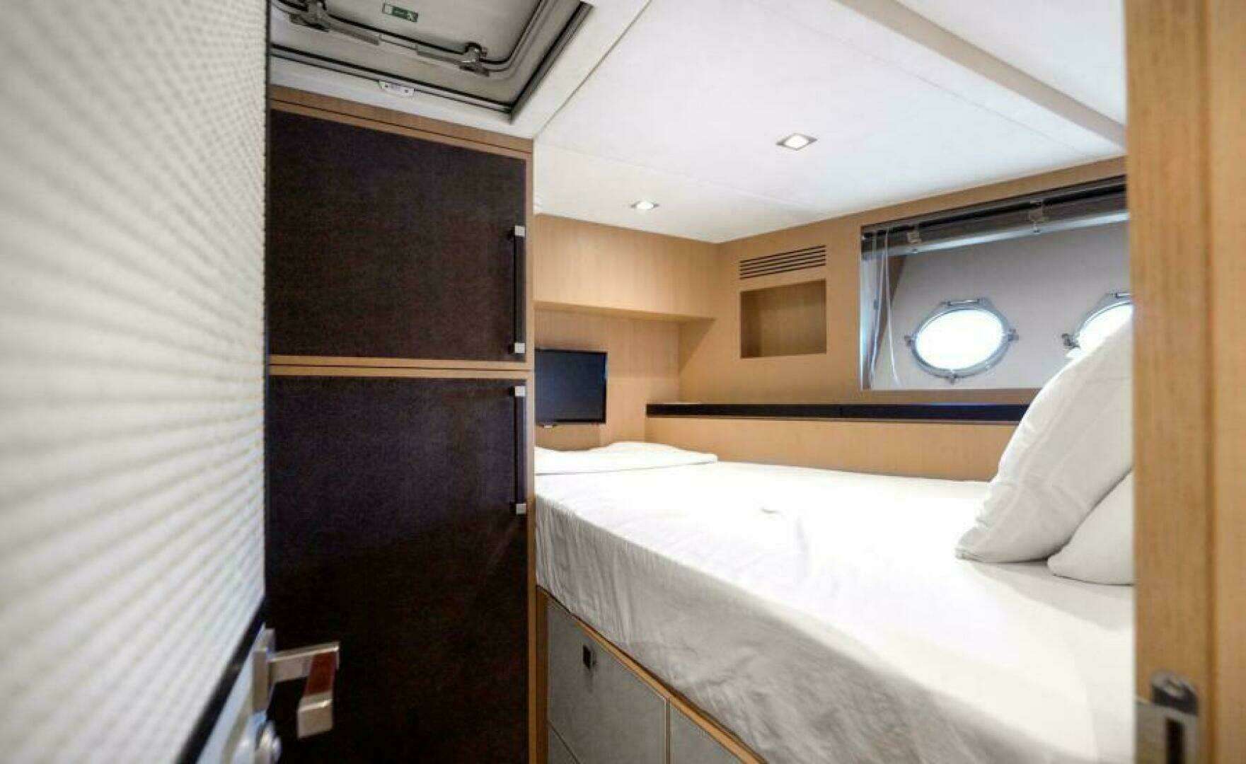 2015 Monte Carlo Yachts MCY86 - Image 72