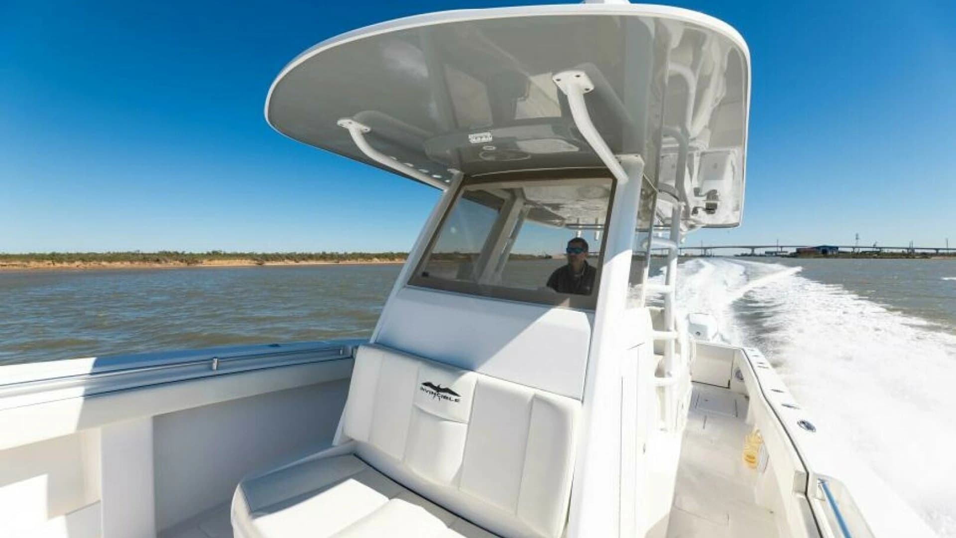 2019 Invincible 39 Open - Image 24