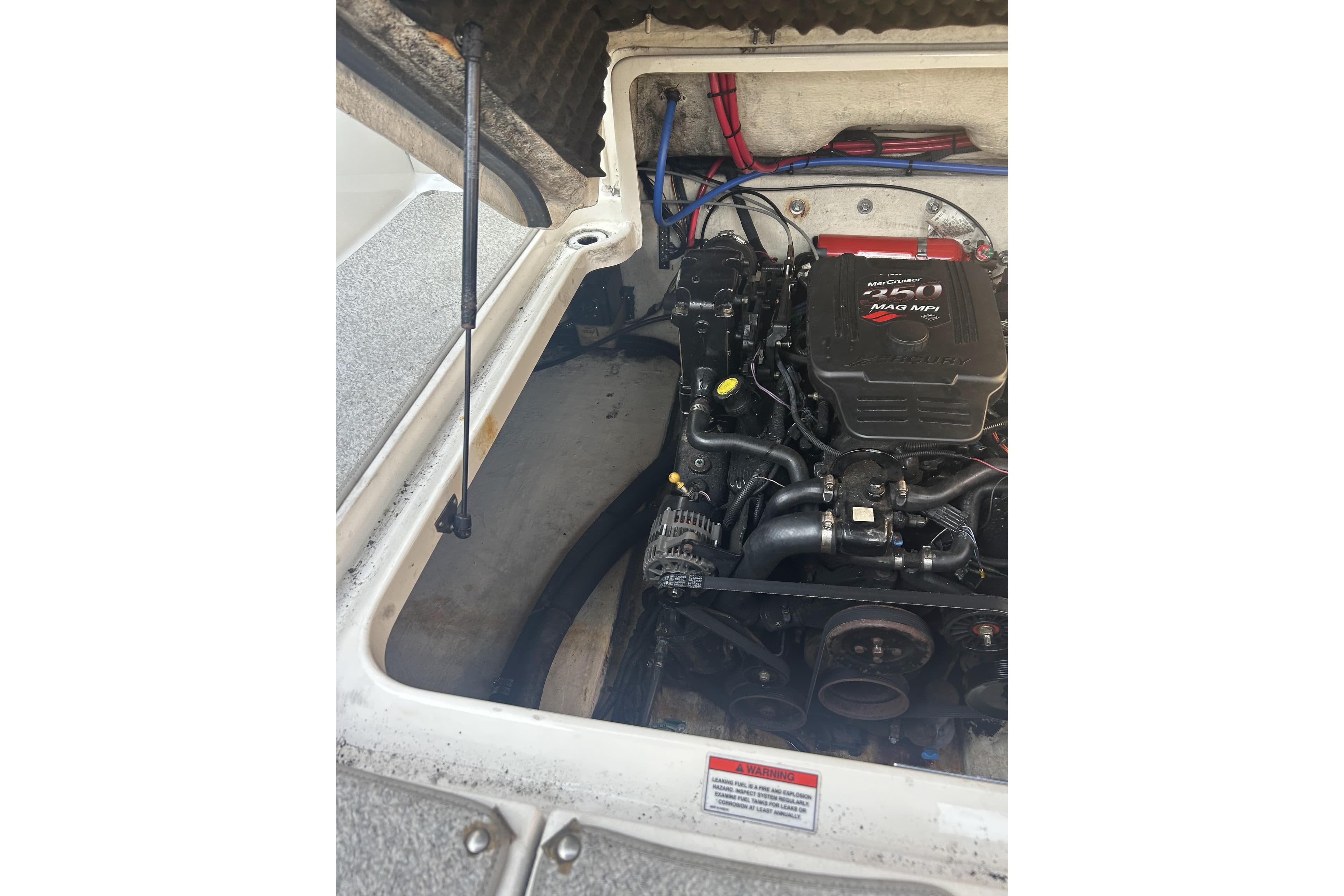 2007 Sea Ray 250 Amberjack engine compartment view.
