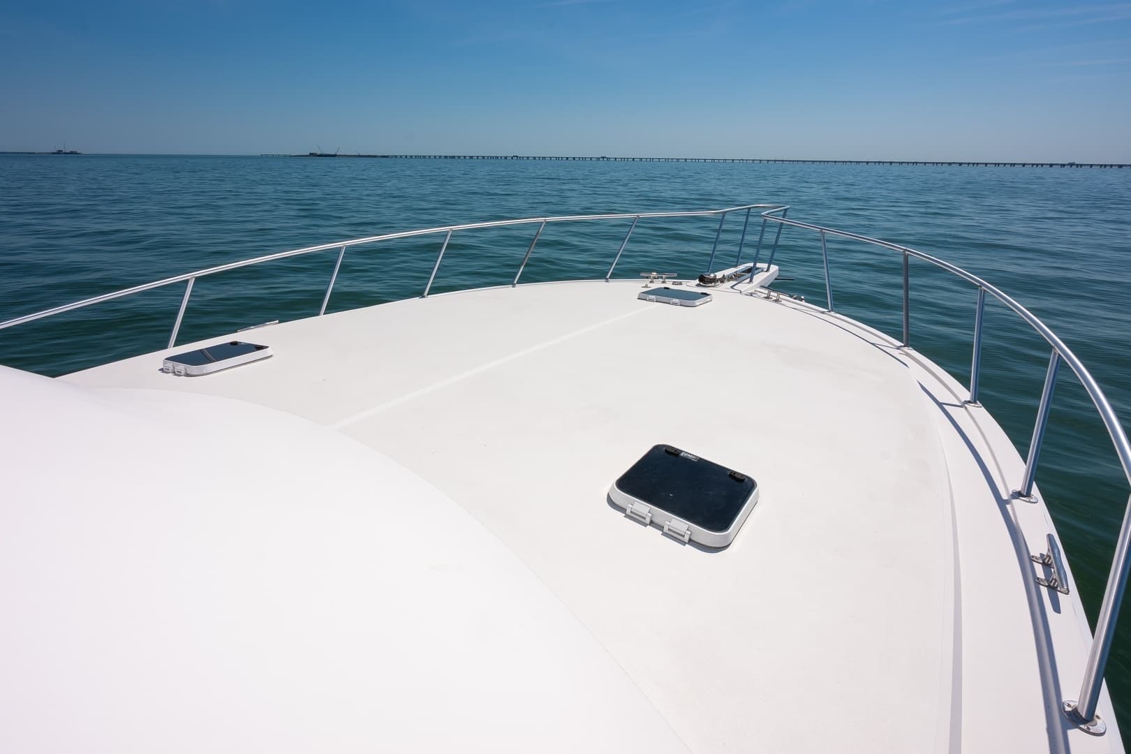 1998 Viking 47 Convertible - Image 25