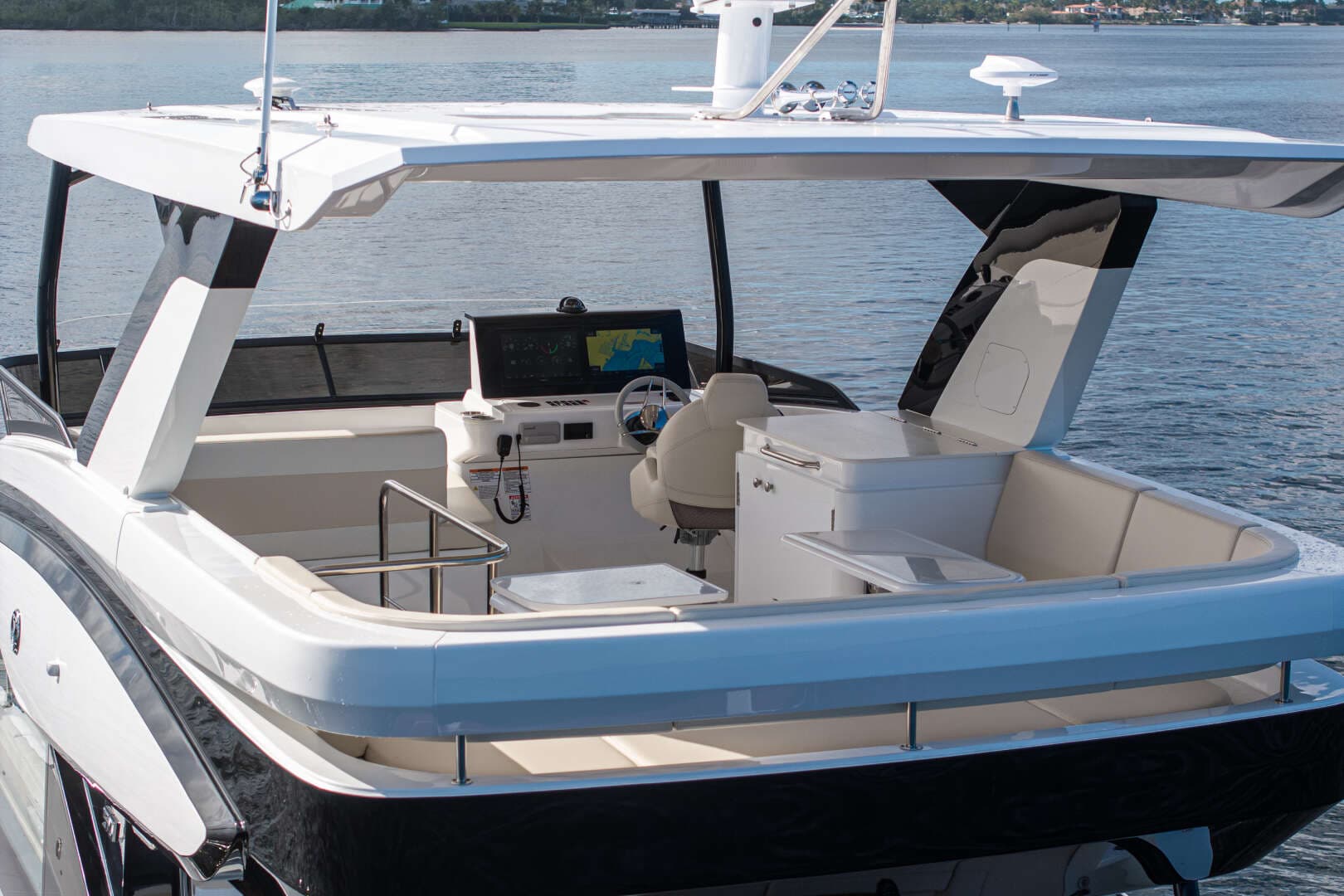2026 Cruisers Yachts 50 FLY - Image 68