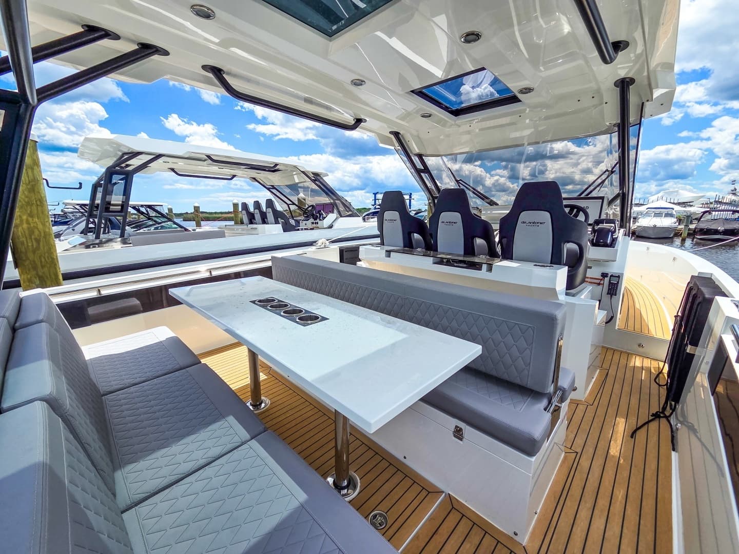 2026 De Antonio Yachts D32 - Image 15