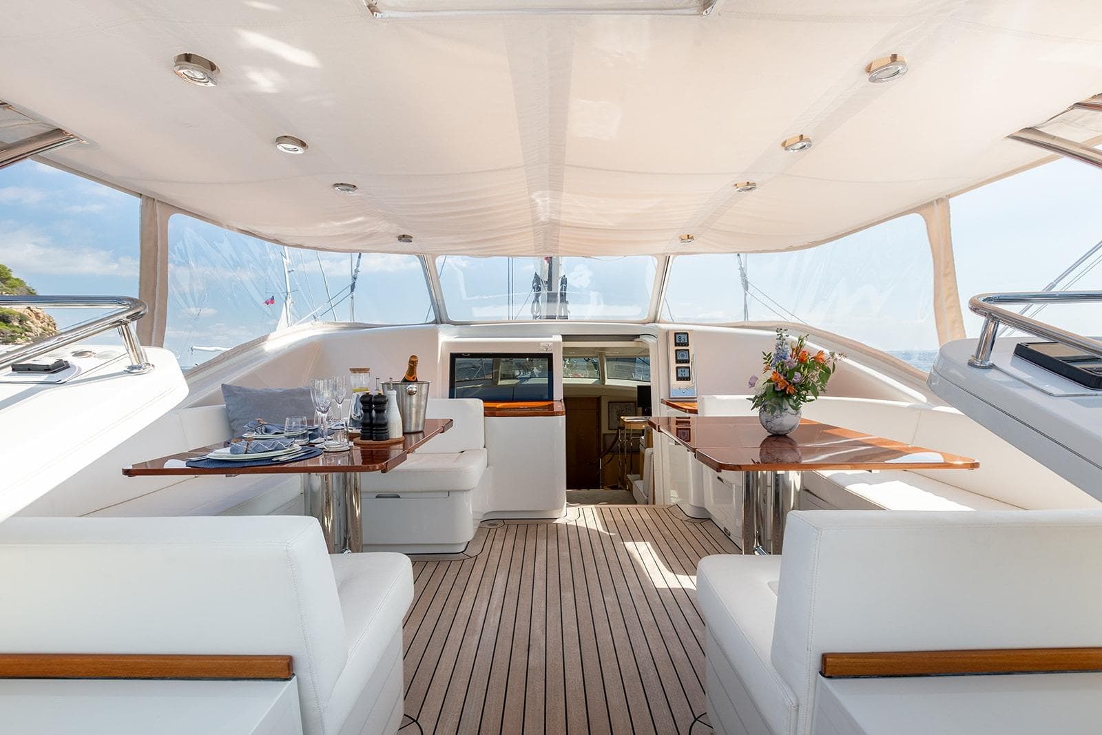 Luxurious 2009 Steve Ward & Co custom yacht interior with elegant dining setup.