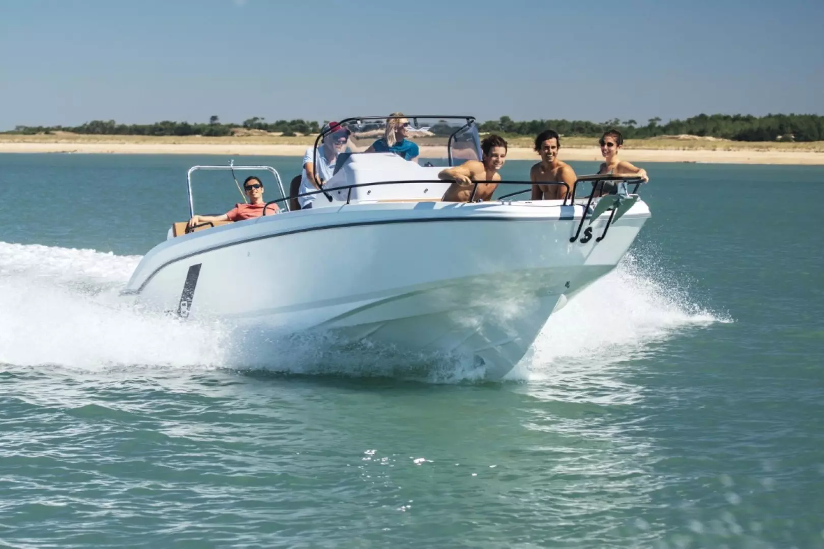 2026 Beneteau Flyer 8 Spacedeck - Image 3