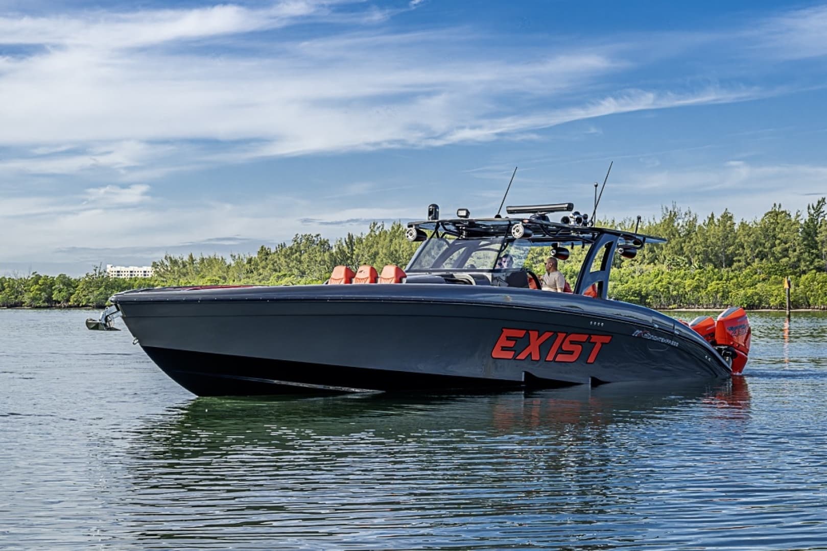 2021 Midnight Express Solstice - Image 45