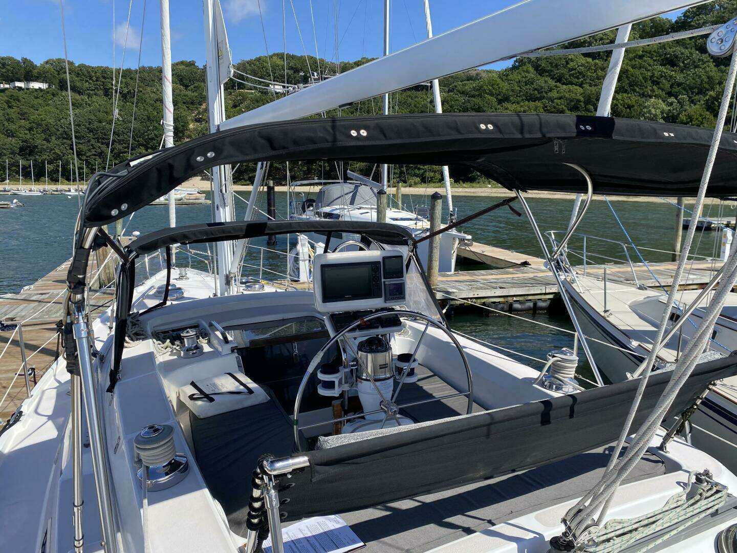 1997 Catalina Morgan 38 - Image 14